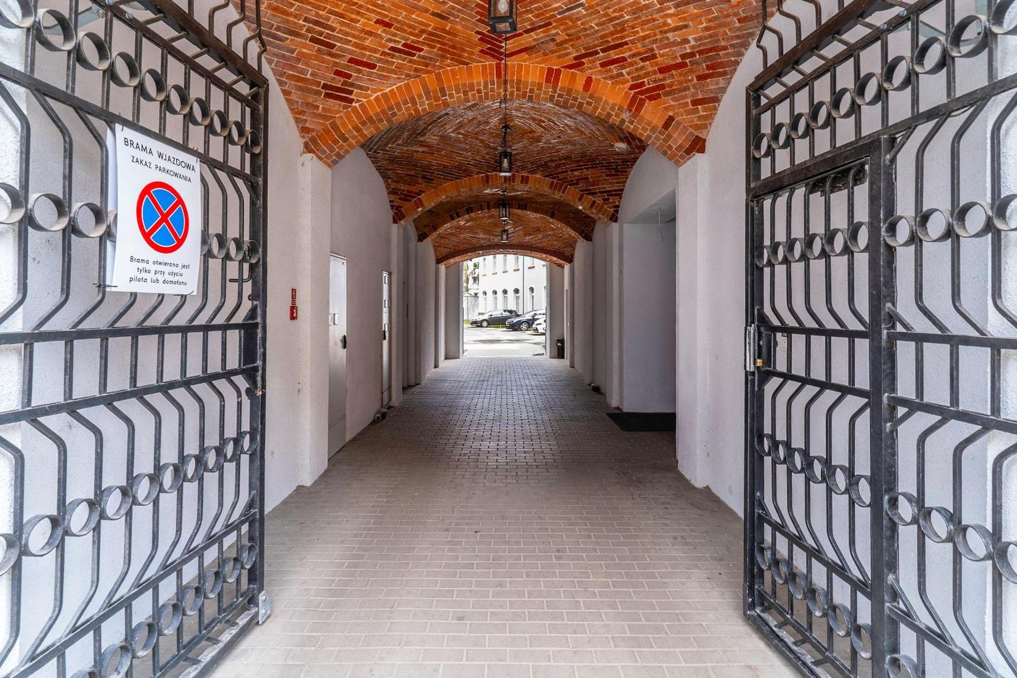 Loft City Center Apartments- Parking, Wifi, 24H Check-In Breslávia Exterior foto